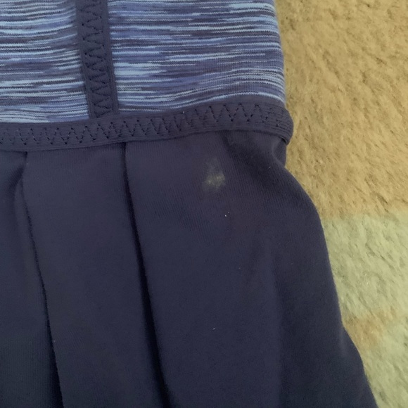 Built-in bra tank top from Lululemon - Picture 2 of 5